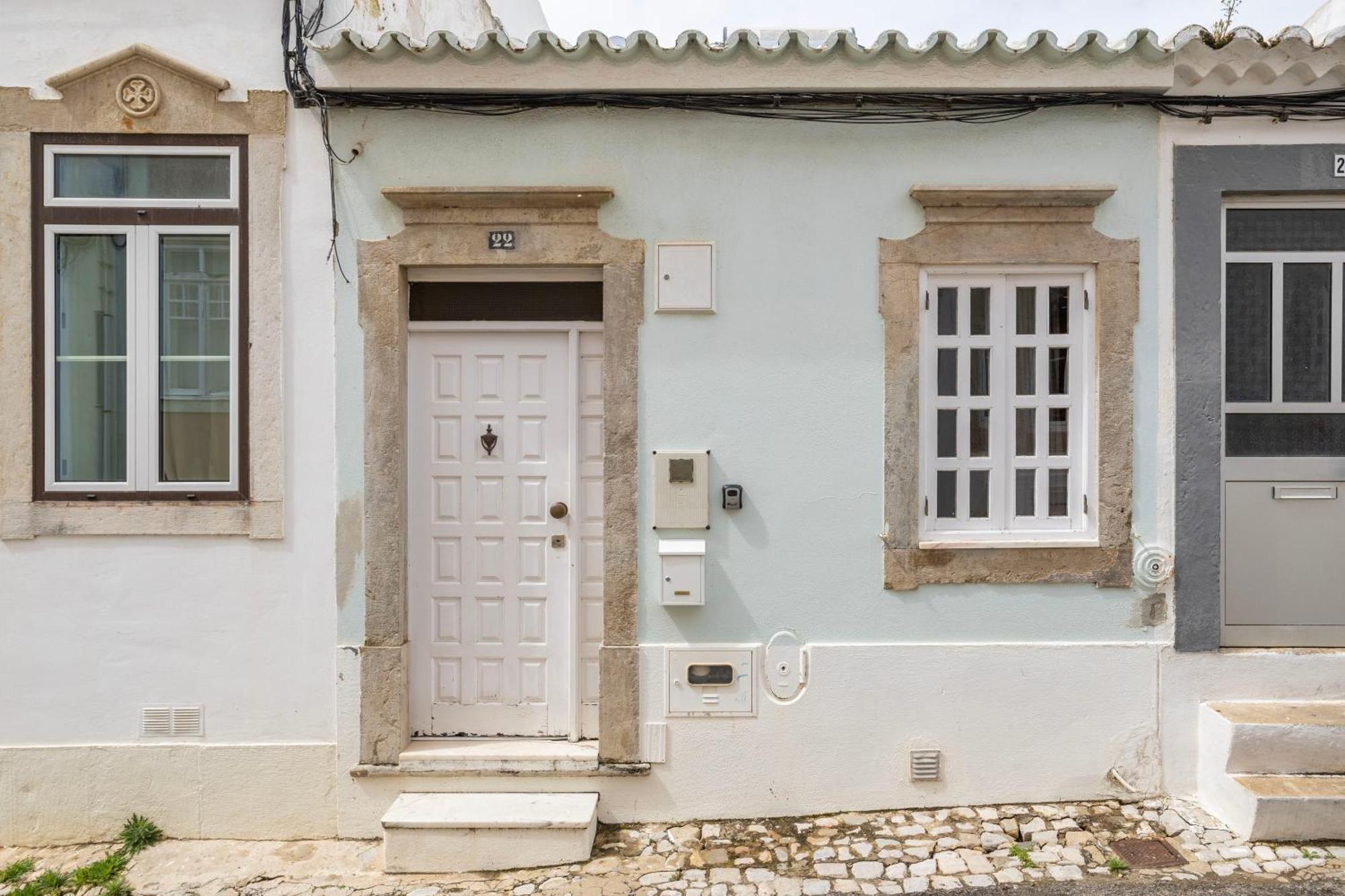 The Central Townhouse Фару Екстер'єр фото
